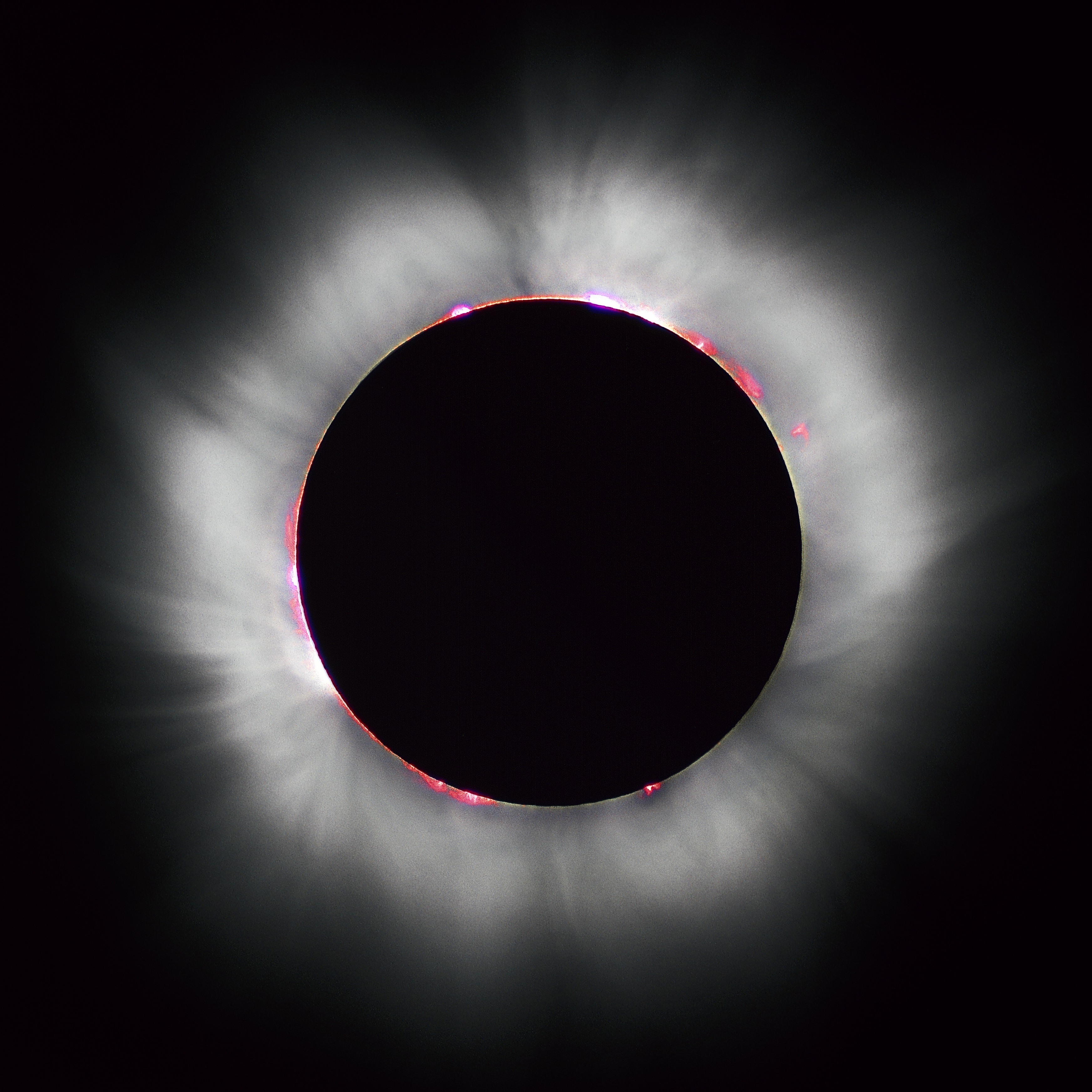 Total Clipse Image1